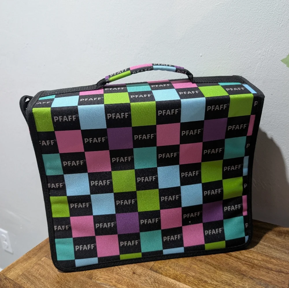 Pfaff Accessory‎ Tote with 4 Compartment Pages